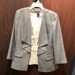 3/$20 White House/Black Market women’s size 8 blazer